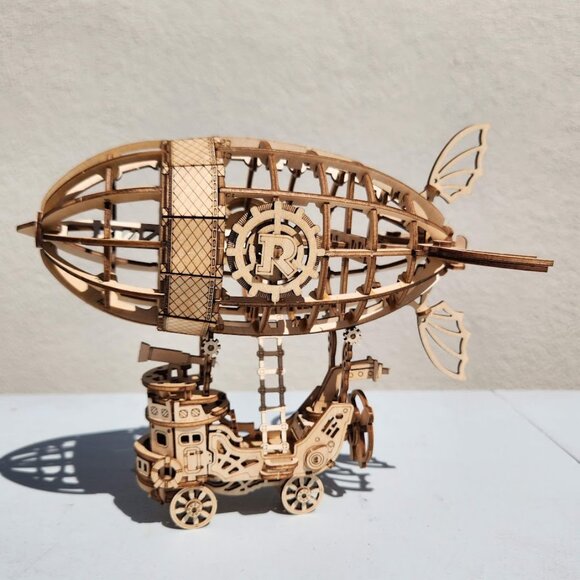 Wooden Airship Hot Air Balloon Model Bookshelf Desk Decor Steampunk Retro Steam - Picture 1 of 16